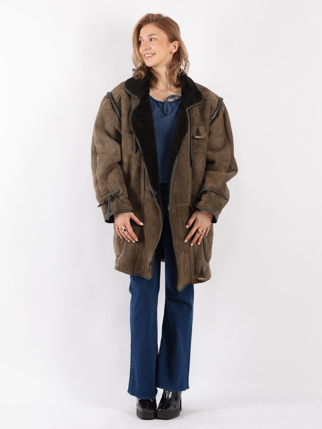 Vintage 80's Women Sheepskin Coat in Green