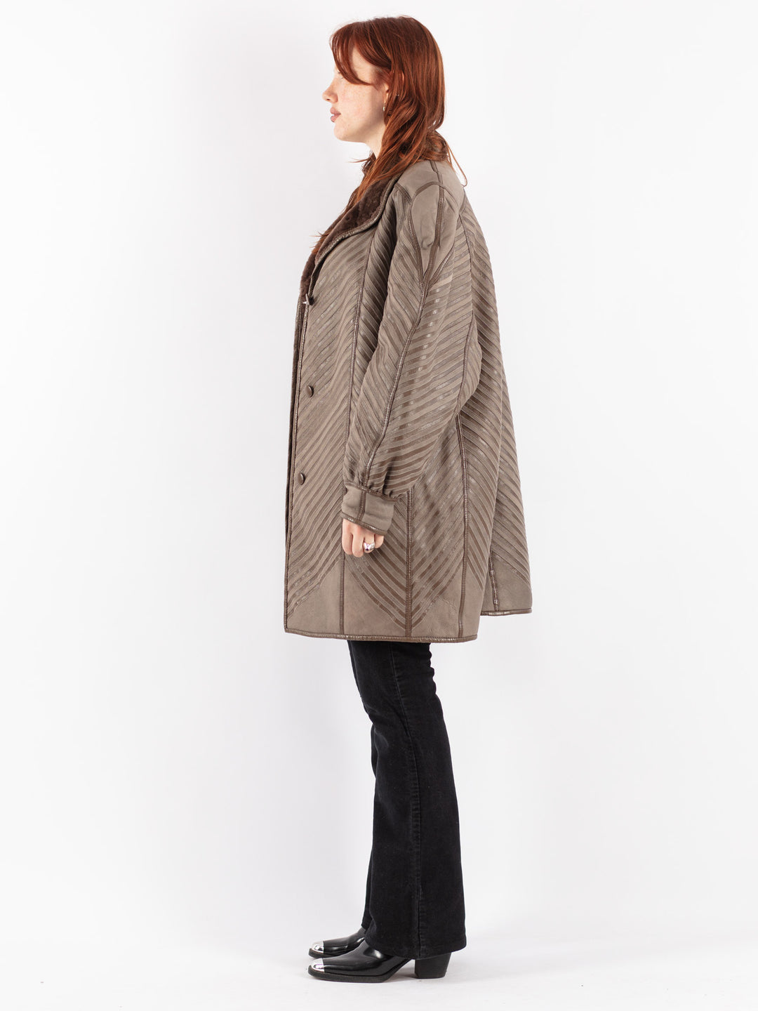 Vintage 80's Women Sheepskin Coat in Beige