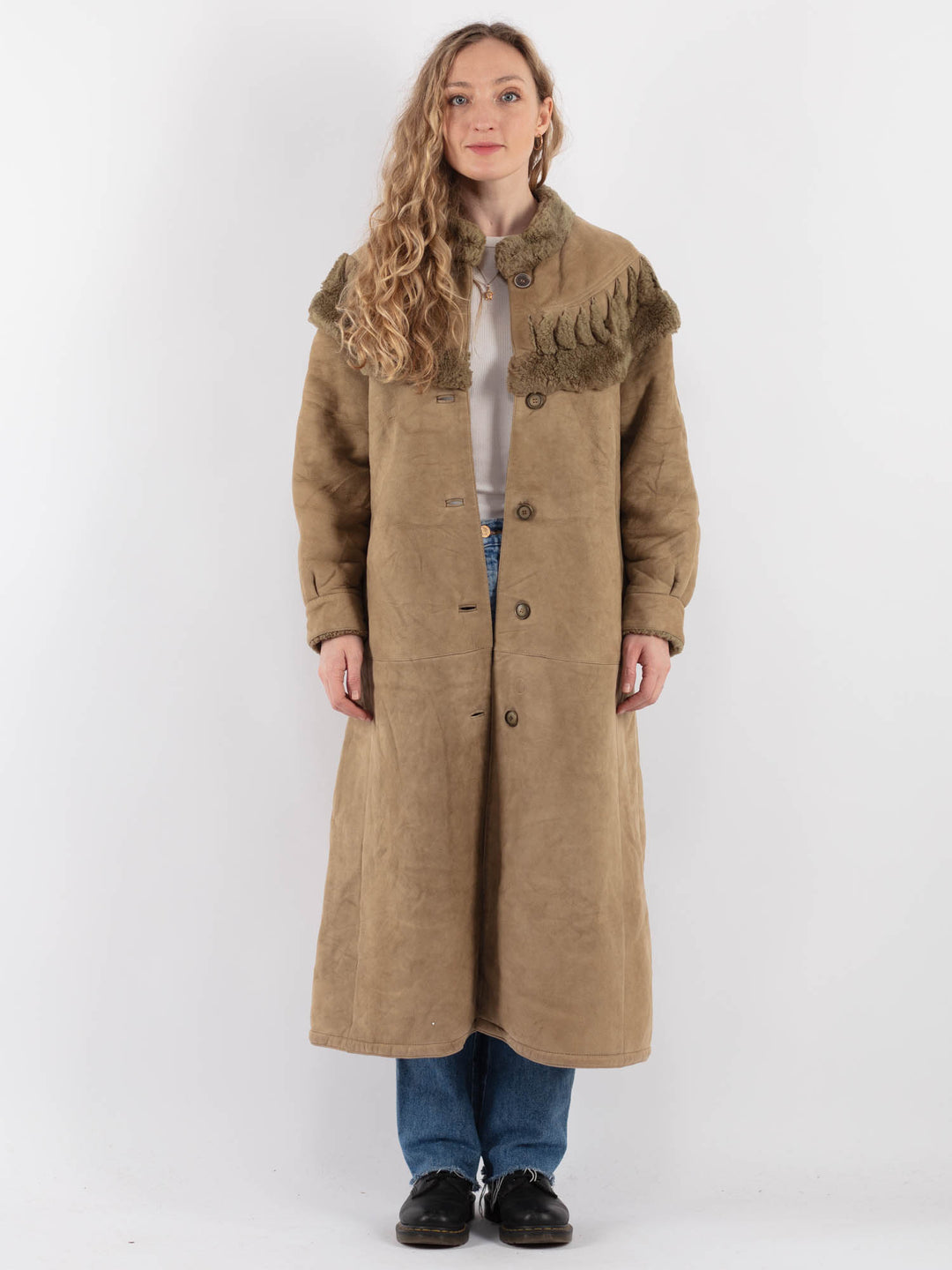Vintage 80's Women Sheepskin Coat in BeigeV9310