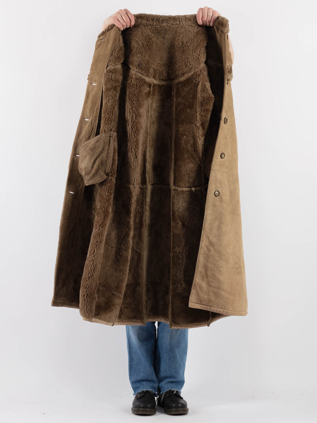 Vintage 80's Women Sheepskin Coat in BeigeV9310