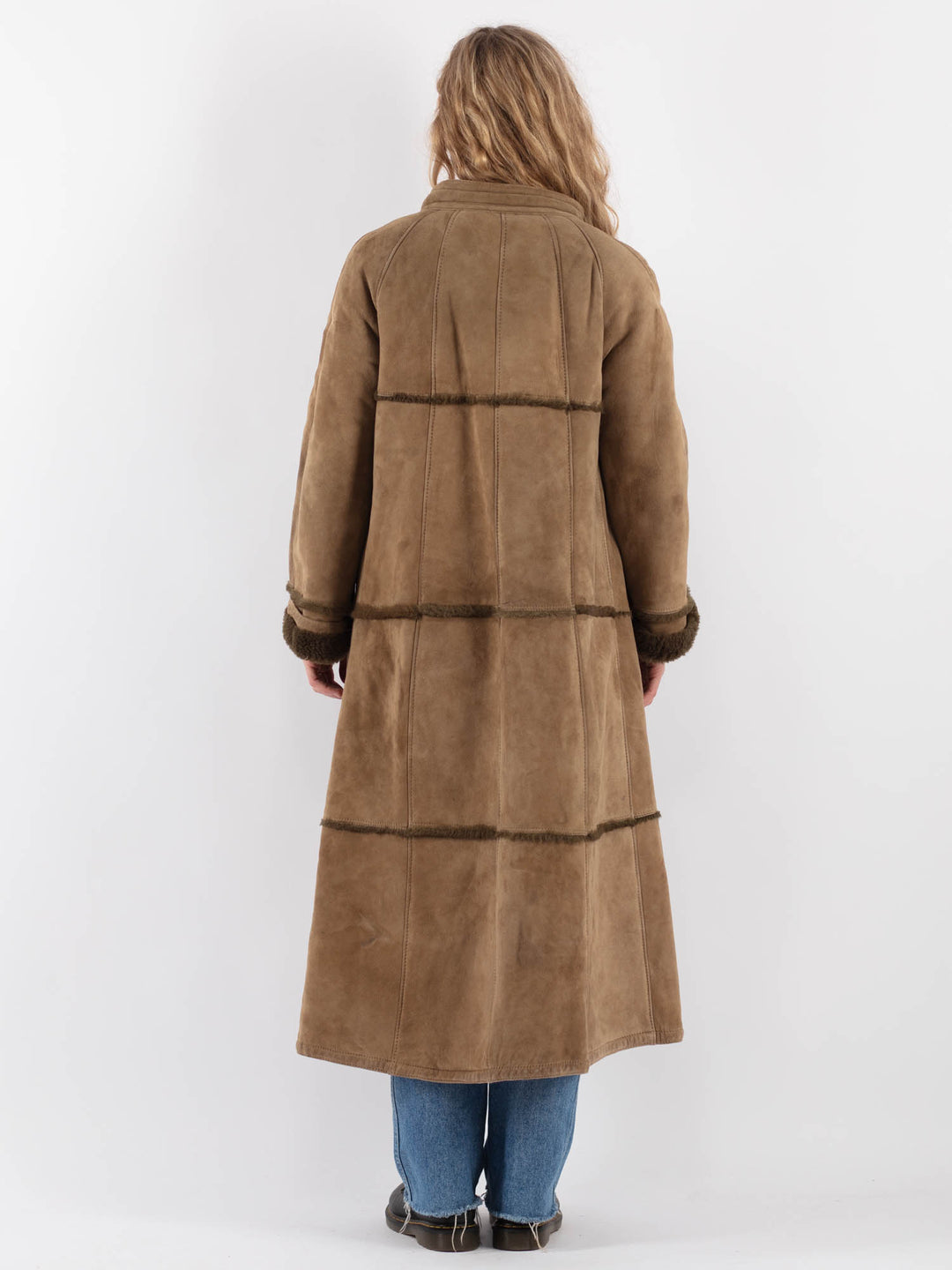 Vintage 80's Women Sheepskin Coat in BeigeV9319