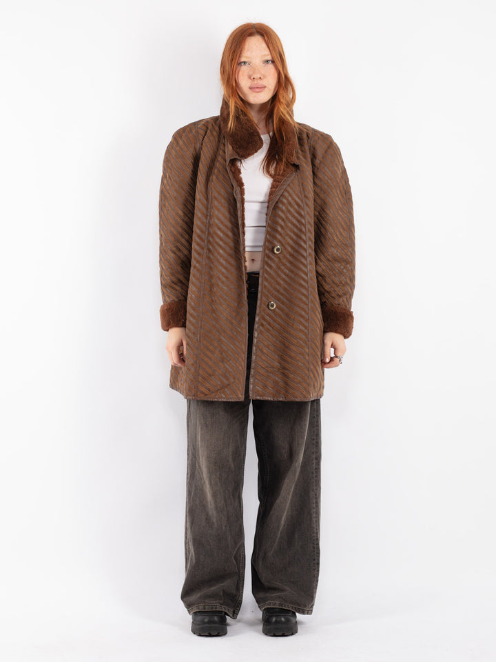 Vintage 80's Women Sheepskin Coat in Brown
