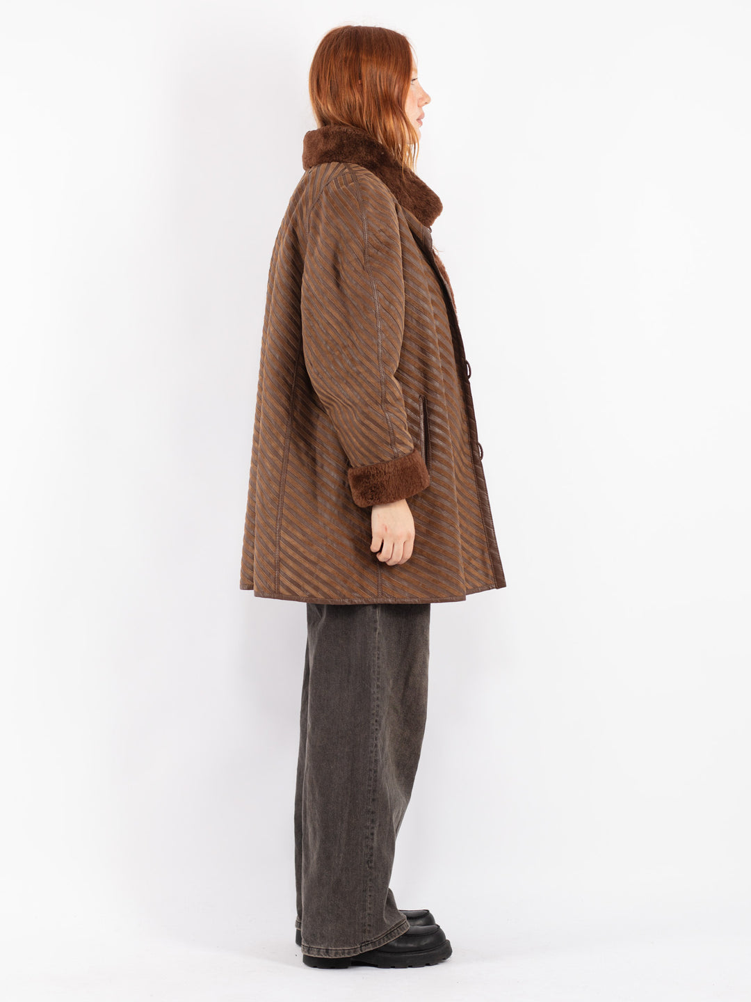 Vintage 80's Women Sheepskin Coat in Brown
