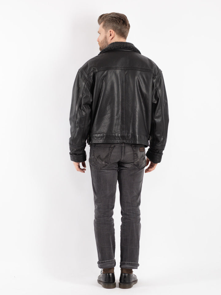 Vintage 90's Men Leather Jacket in BlackZ410