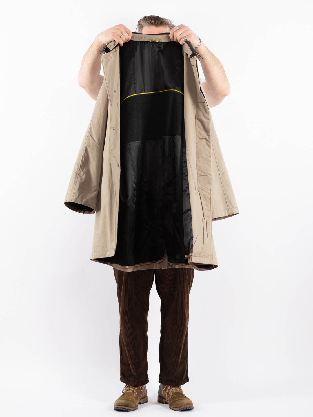 Vintage 90's Men Mac Coat in BeigeZ1668