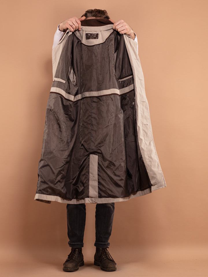 Vintage 90's Men Oversized Mac Coat in Beige - NorthernGrip