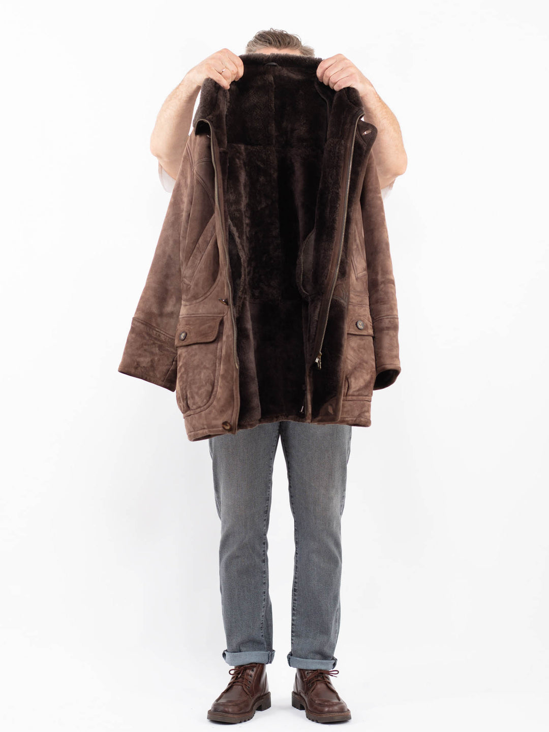Vintage 90's Men Sheepskin Coat in BrownZ2256