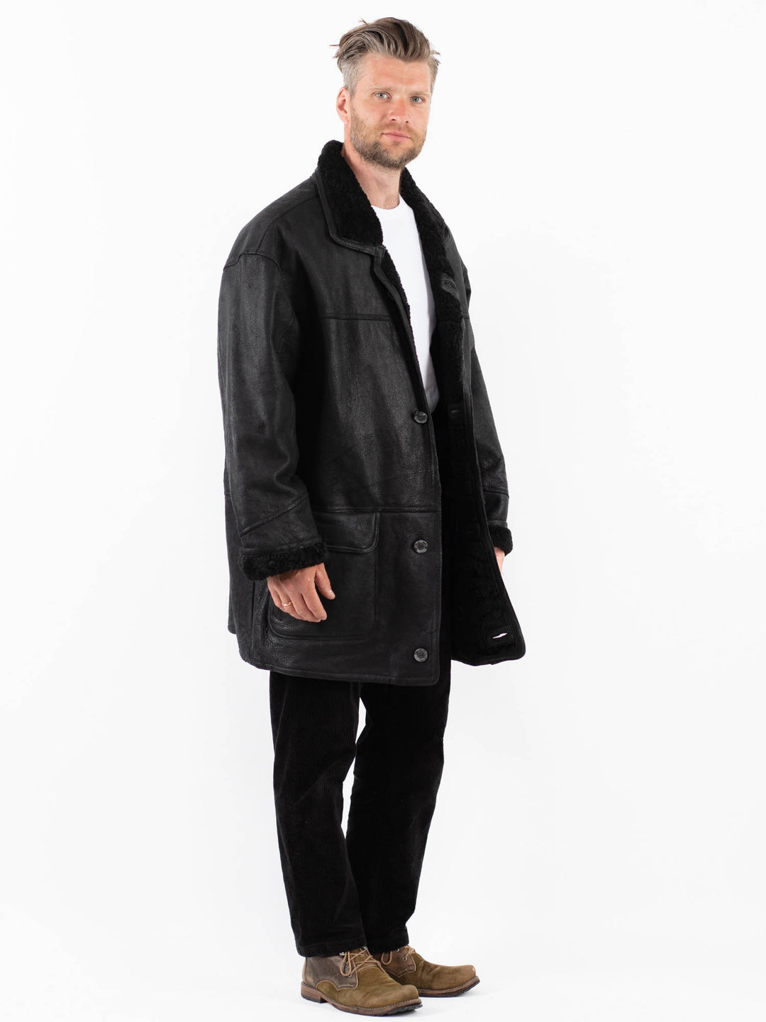 Vintage 90's Men Sheepskin Coat in BlackZ1825