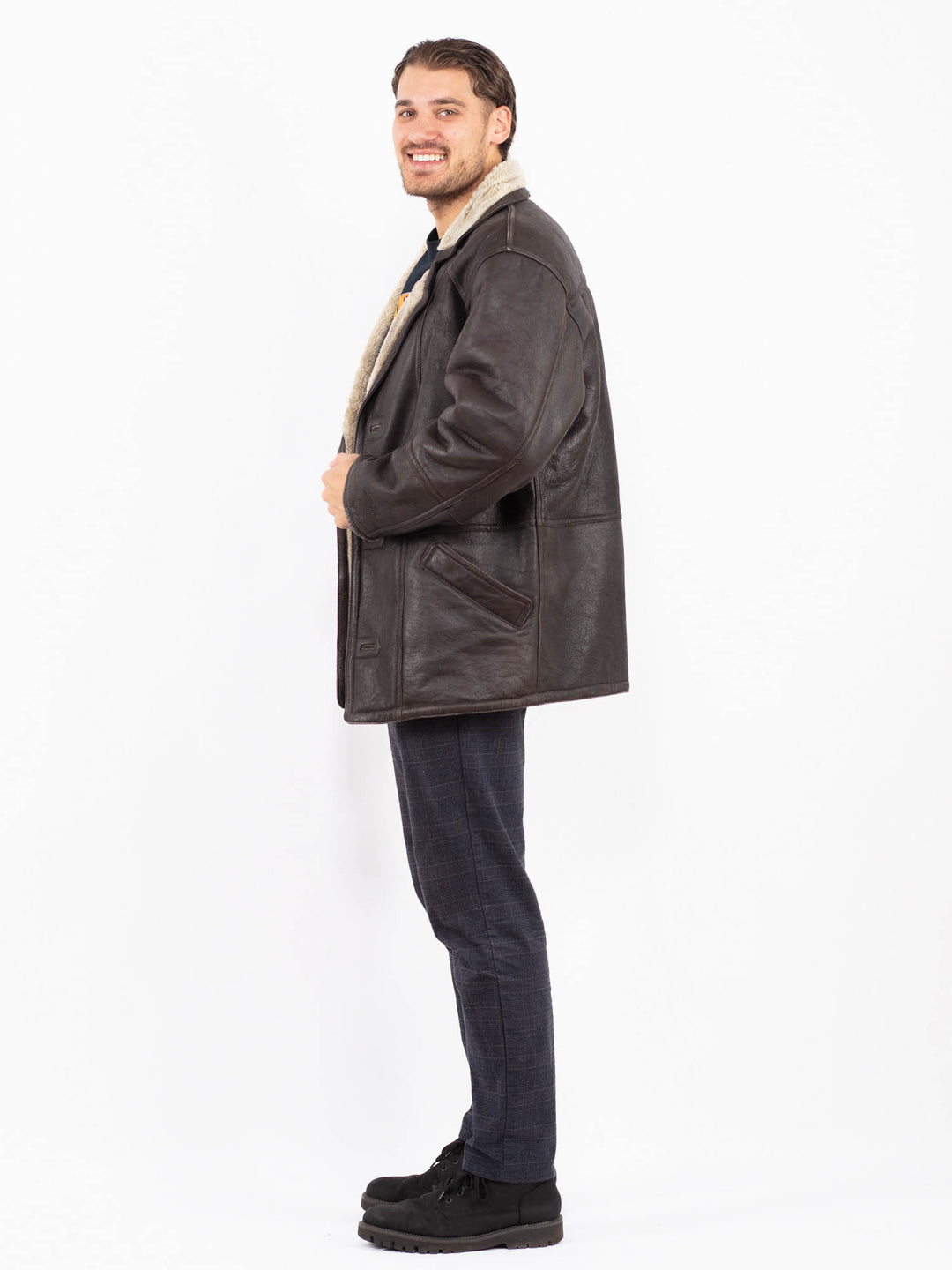 Vintage 90's Men Sheepskin Coat in BrownZ2365