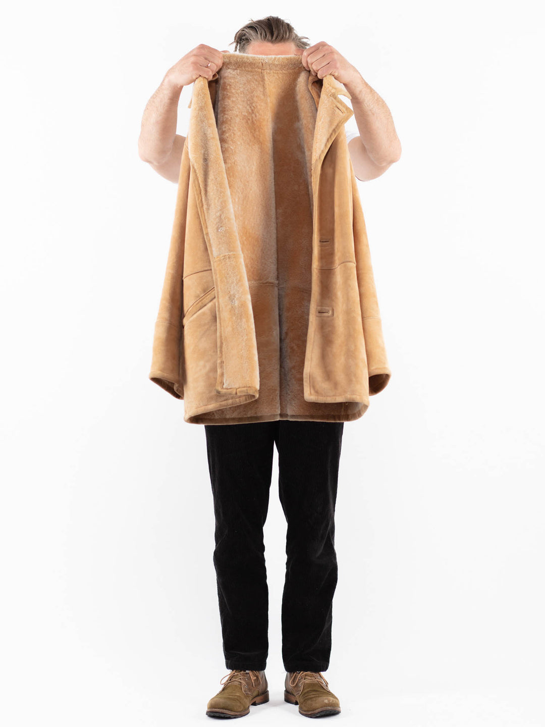 Vintage 90's Men Sheepskin Coat in BeigeZ1840