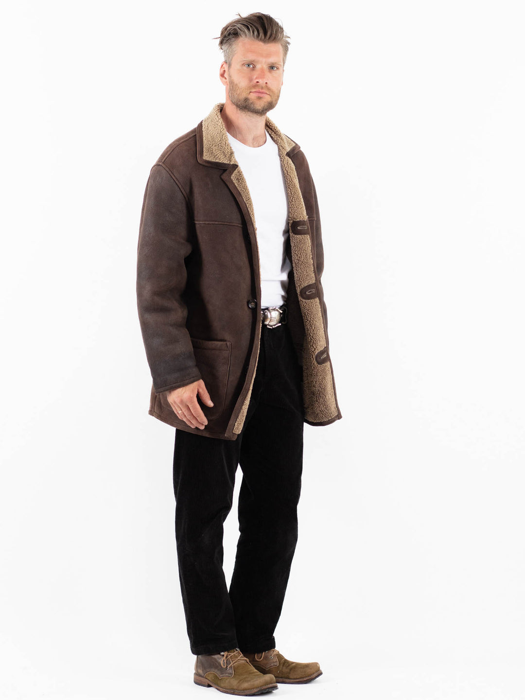 Vintage 90's Men Sheepskin Coat in BrownZ1847