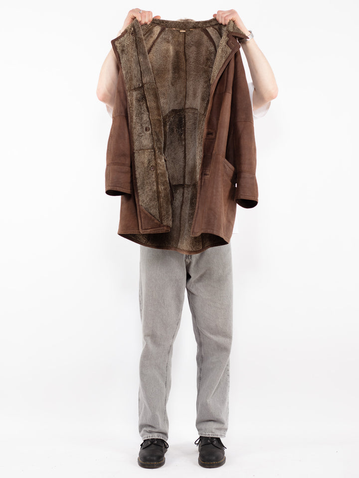 Vintage 90's Men Sheepskin Coat in Brown