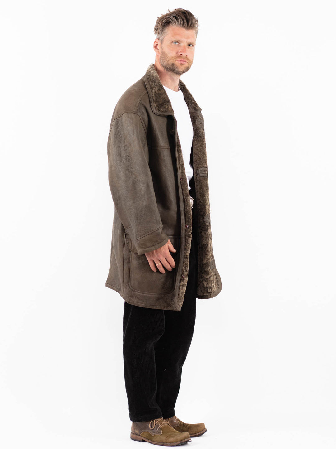 Vintage 90's Men Sheepskin Coat in BrownZ1854