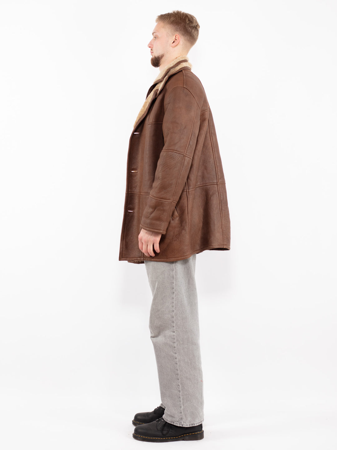 Vintage 90's Men Sheepskin Coat in Brown