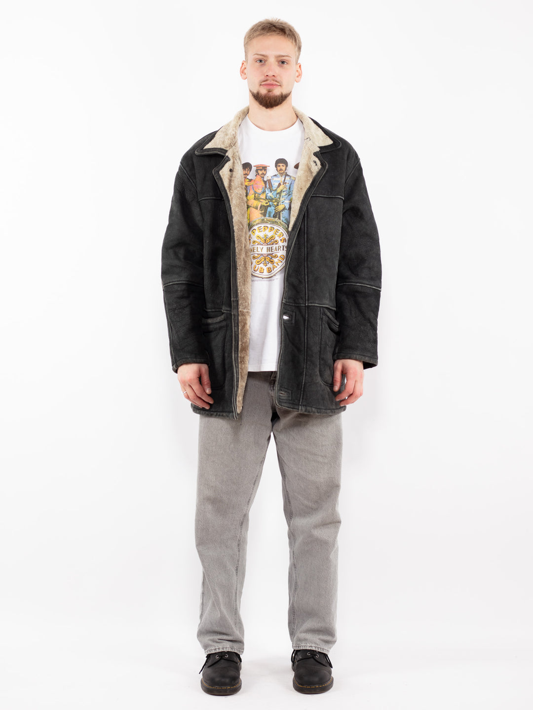 Vintage 90's Men Sheepskin Coat in Faded Black