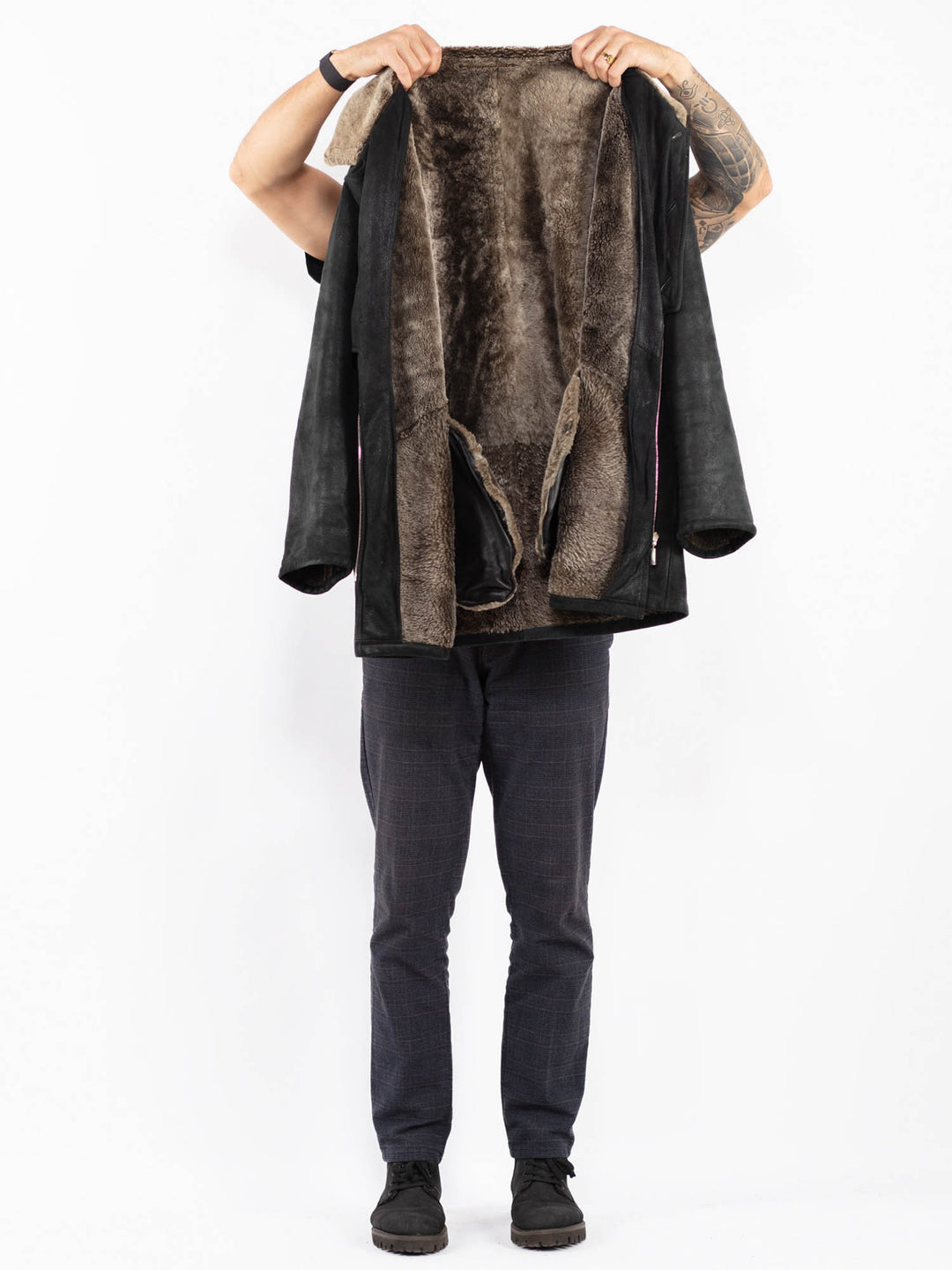 Vintage 90's Men Sheepskin Coat in BlackZ2410