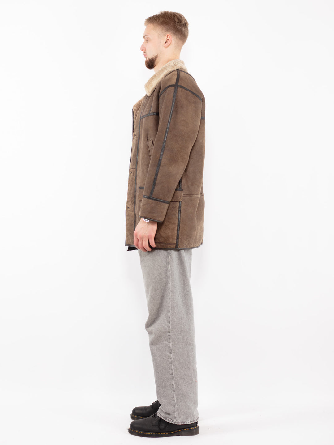 Vintage 90's Men Sheepskin Coat in Brown