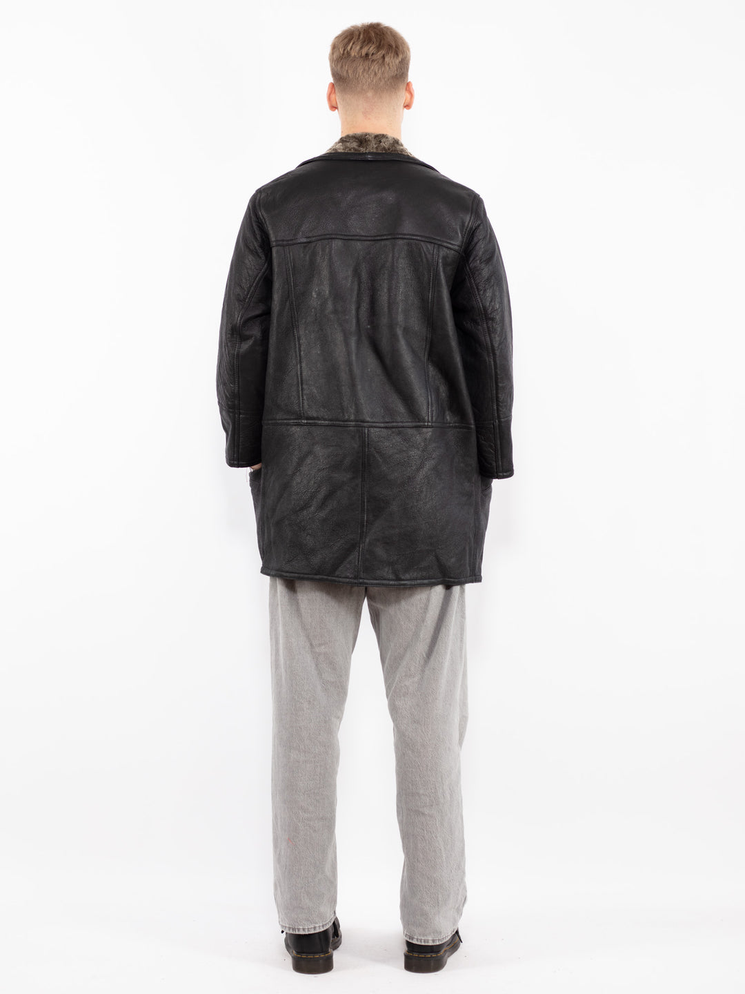 Vintage 90's Men Sheepskin Leather Coat in Black