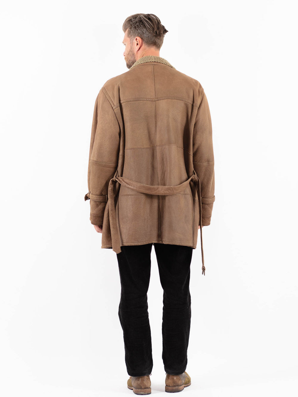 Vintage 90's Men Sheepskin Coat in BeigeZ1889