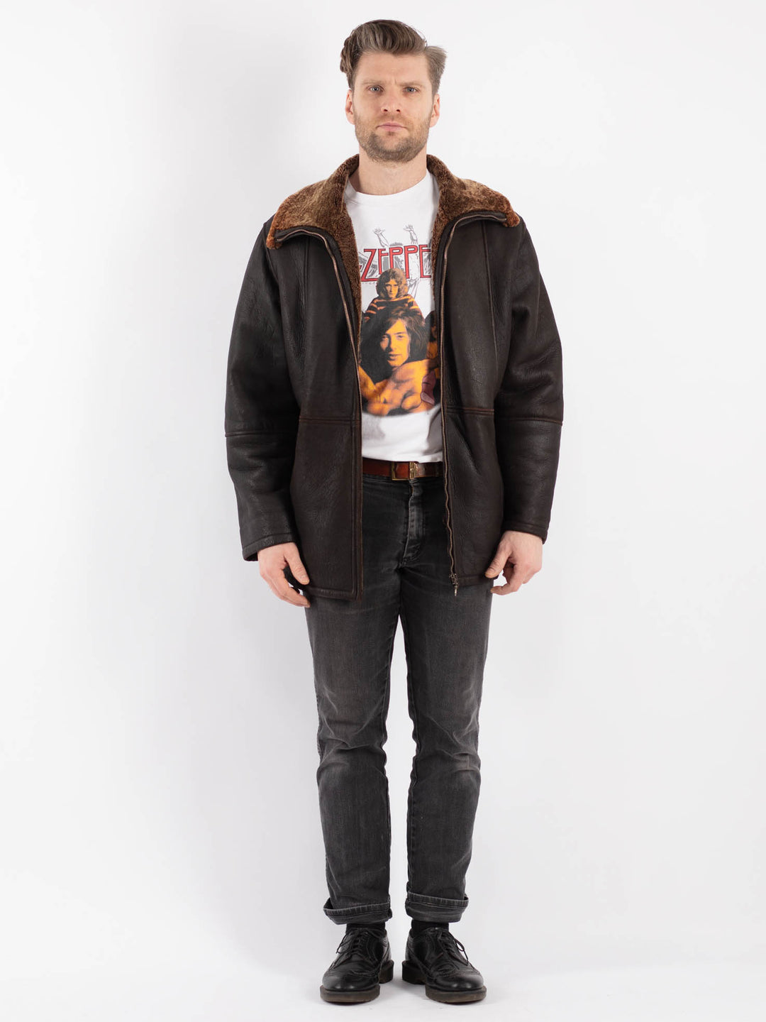 Vintage 90's Men Sheepskin Coat in BrownZ458