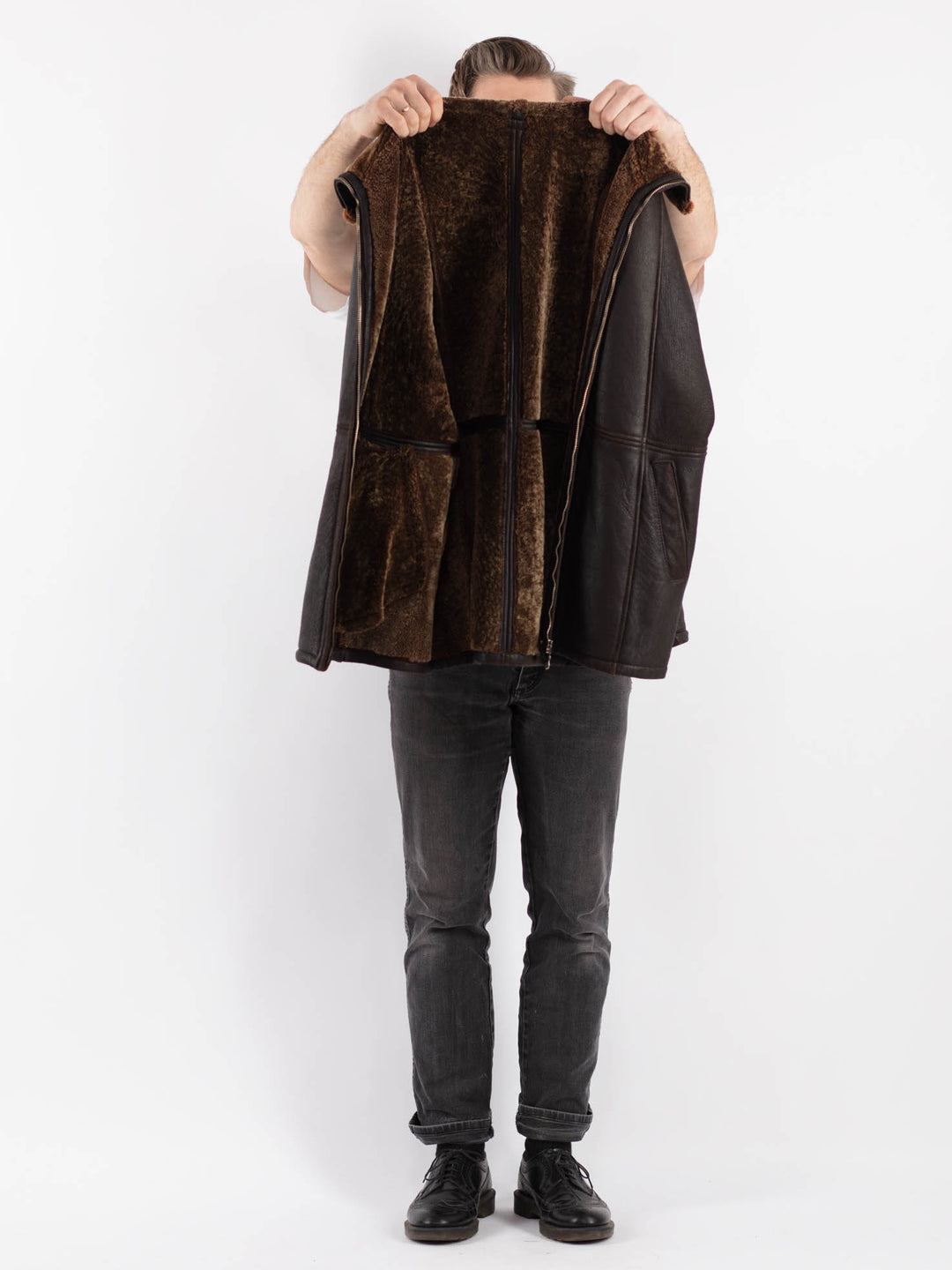 Vintage 90's Men Sheepskin Coat in BrownZ458