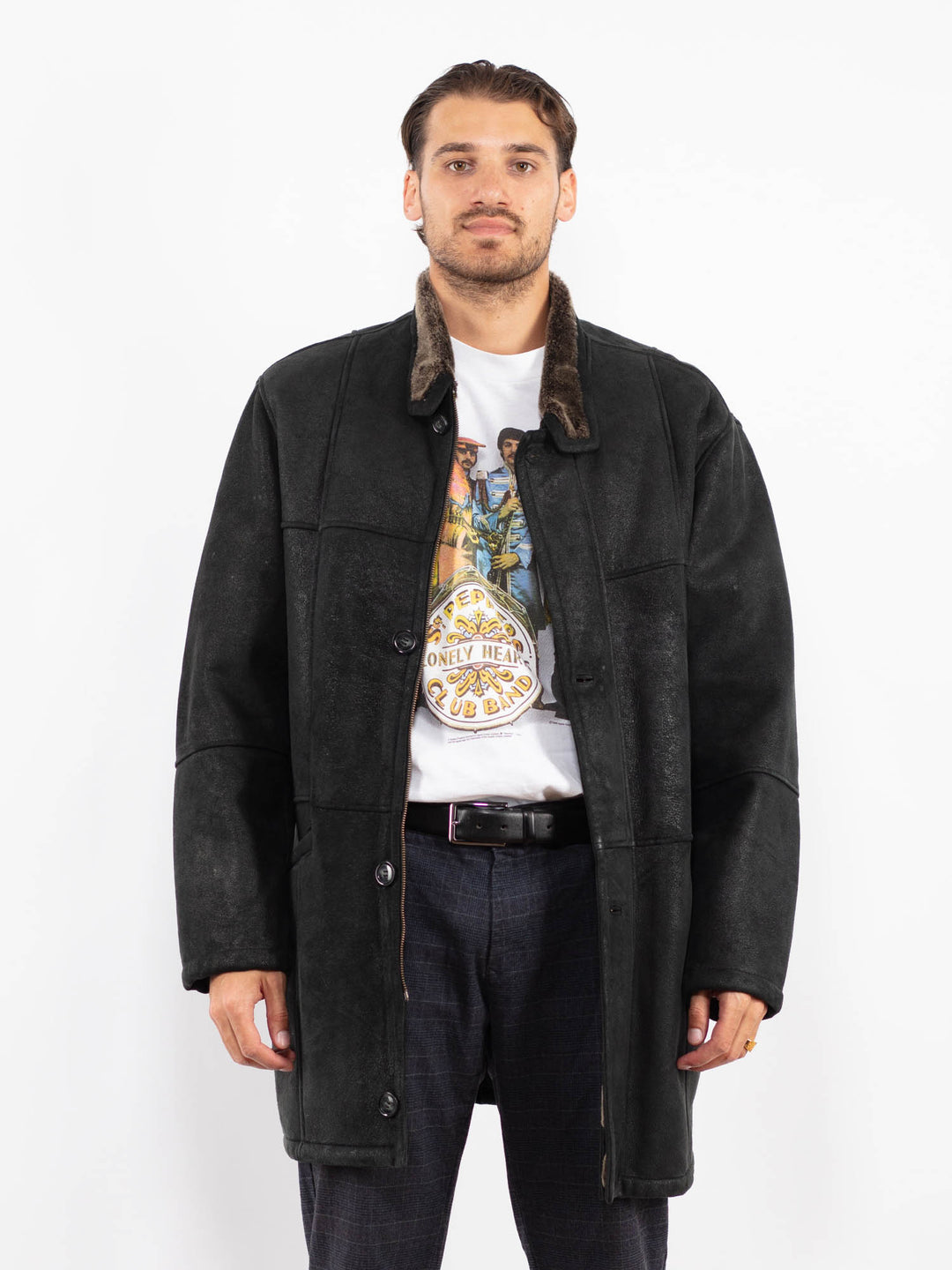 Vintage 90's Men Sheepskin Coat in BlackZ2237