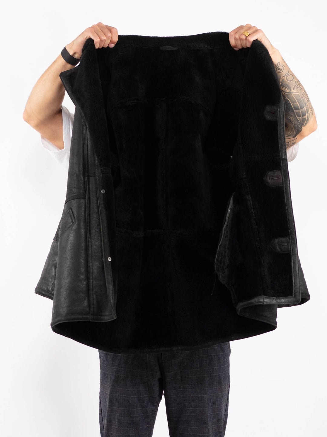 Vintage 90's Men Sheepskin Coat in BlackZ2252