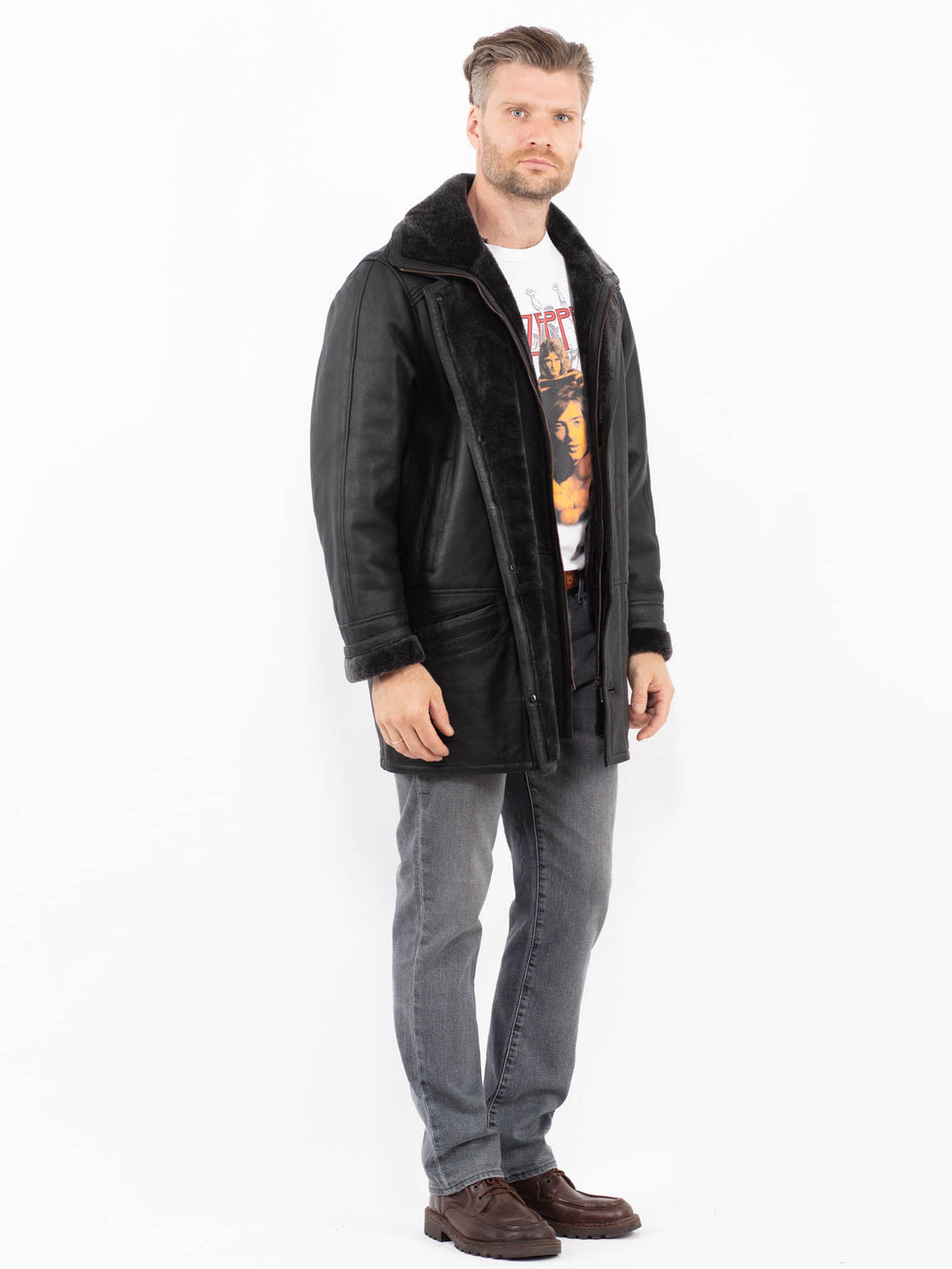 Vintage 90's Men Sheepskin Coat in BlackZ2143