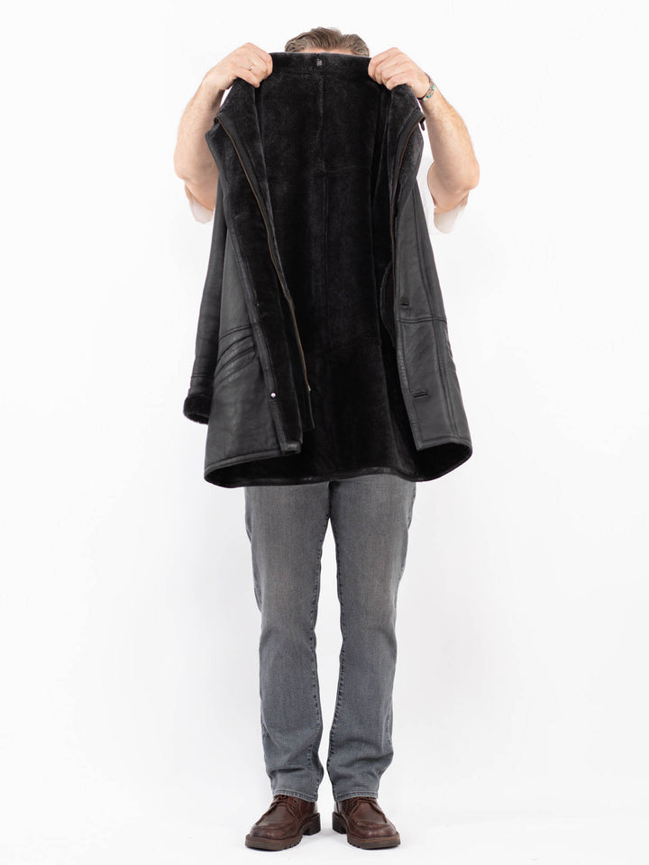 Vintage 90's Men Sheepskin Coat in BlackZ2143