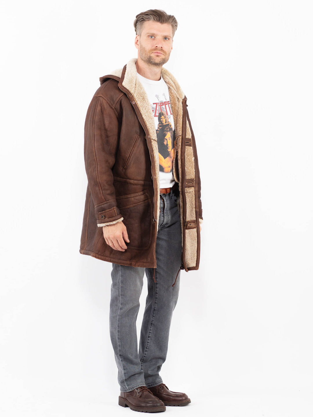 Vintage 90's Men Sheepskin Coat in BrownZ2145
