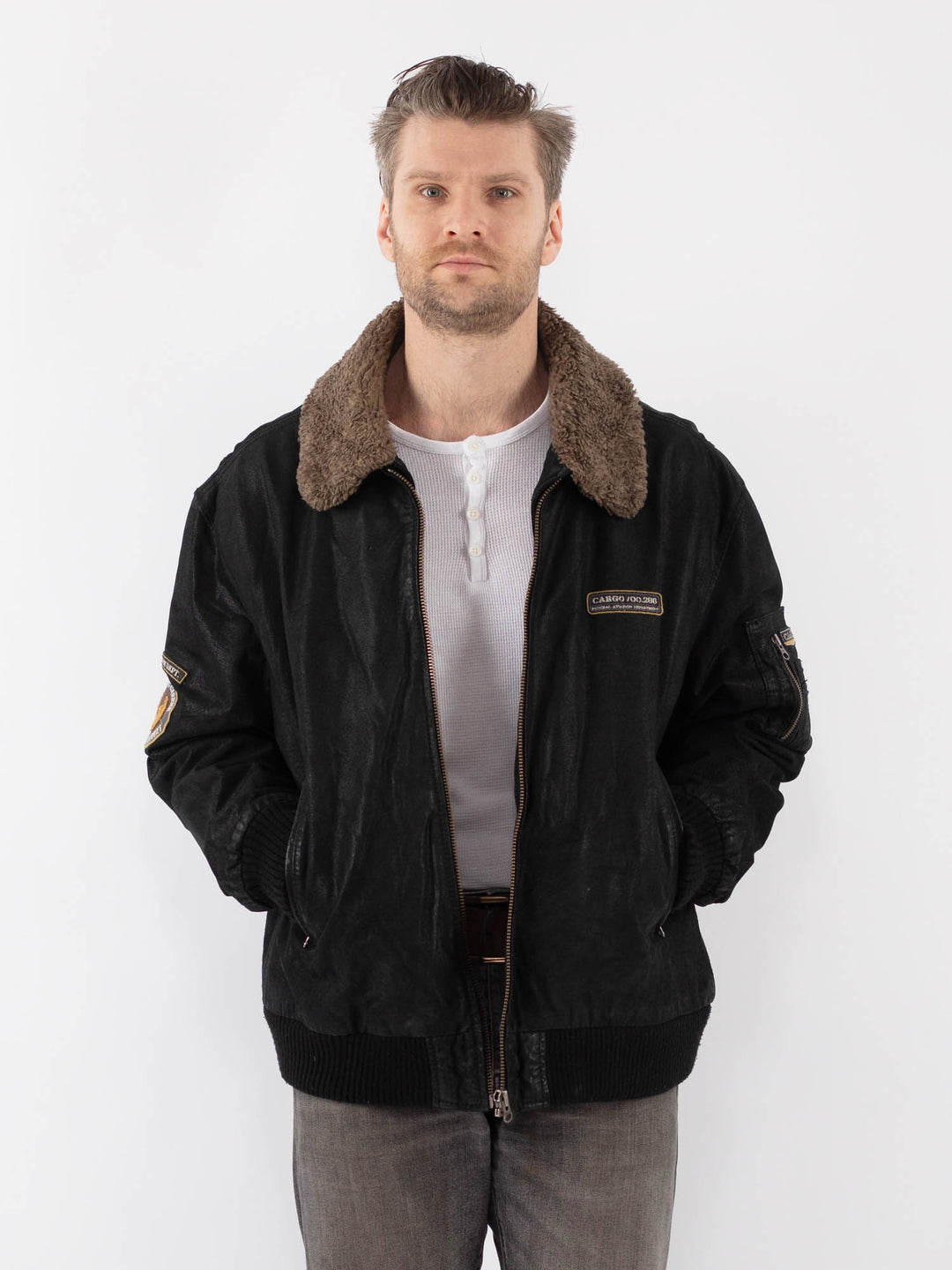 Vintage 90's Men Suede Jacket in BlackZ1104