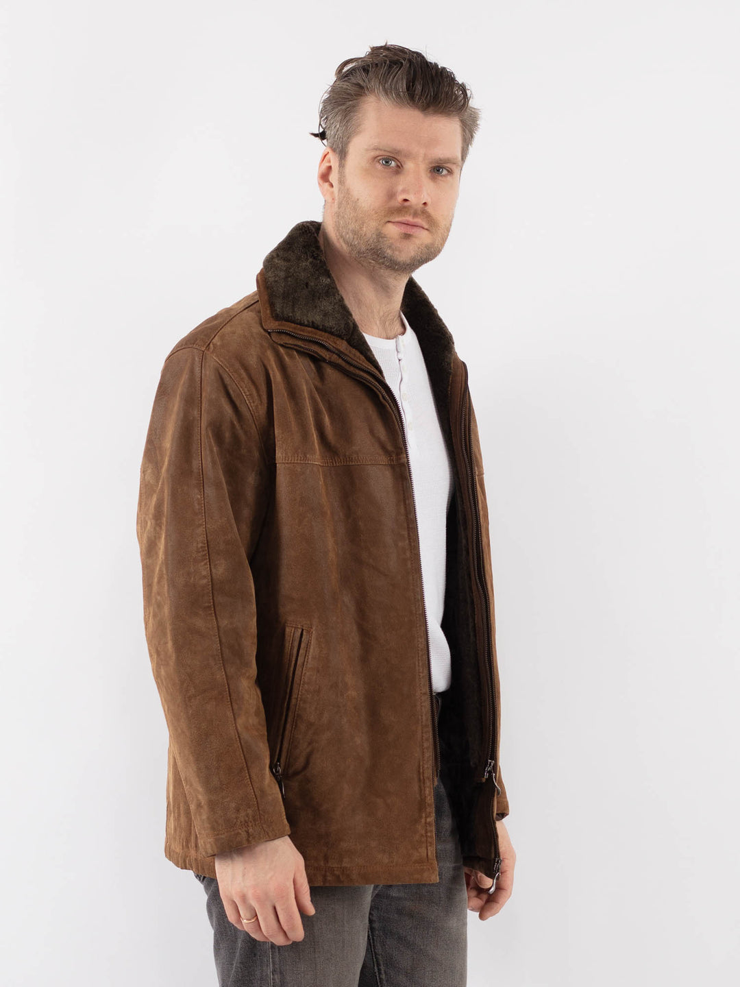 Vintage 90's Men Suede Jacket in BeigeZ1109