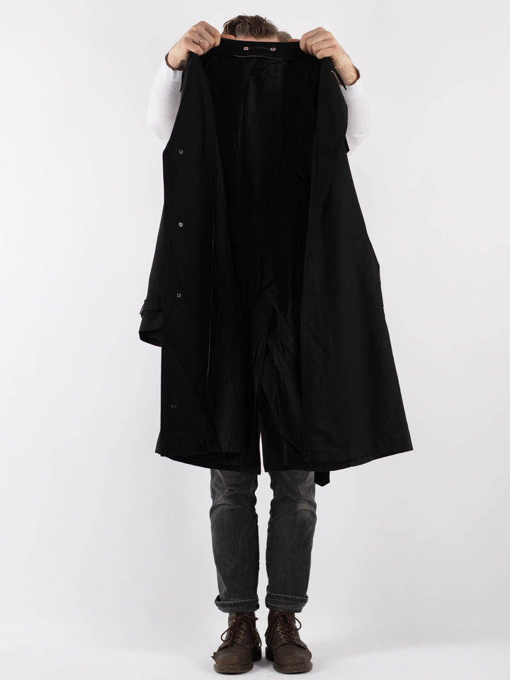 Vintage 90's Men Trench Coat in BlackZ822