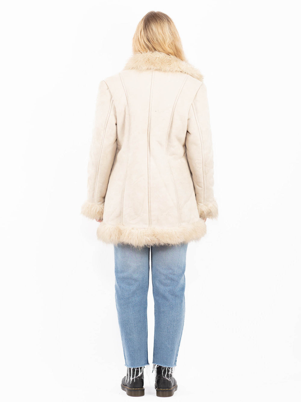 Vintage 90's Women Faux Sheepskin Coat in BeigeA0523