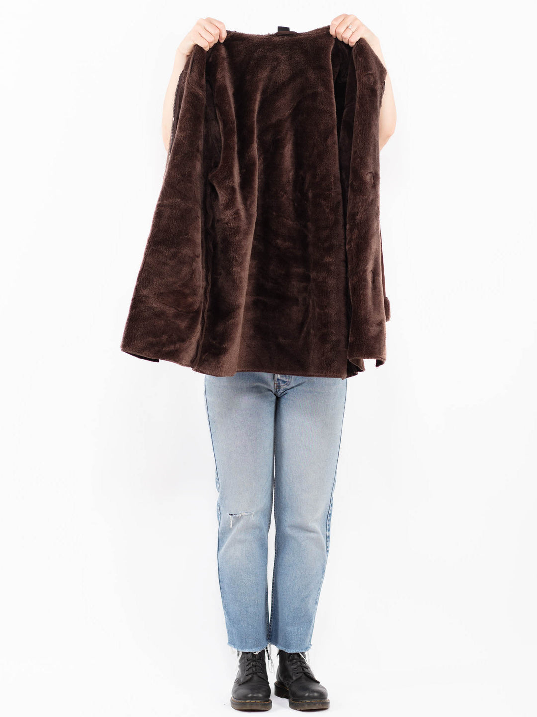 Vintage 90's Women Faux Sheepskin Coat in BrownA0534