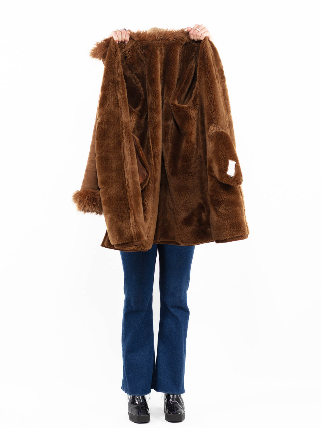 Vintage 90's Women Faux Sheepskin Coat in BrownA0074