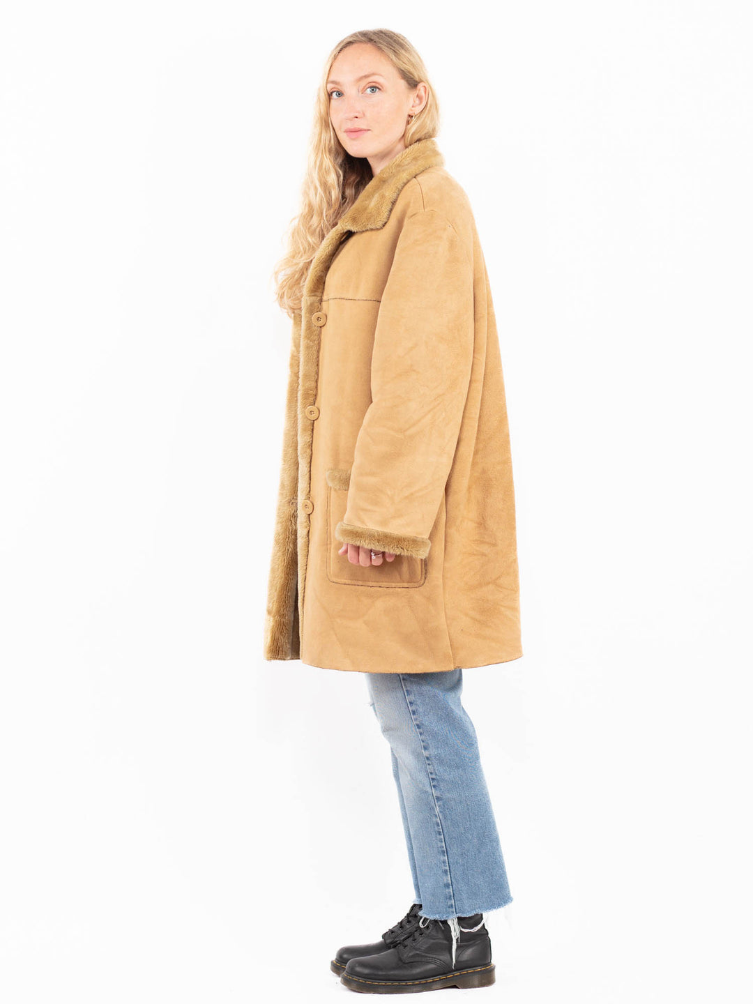 Vintage 90's Women Faux Sheepskin Coat in BeigeA0538