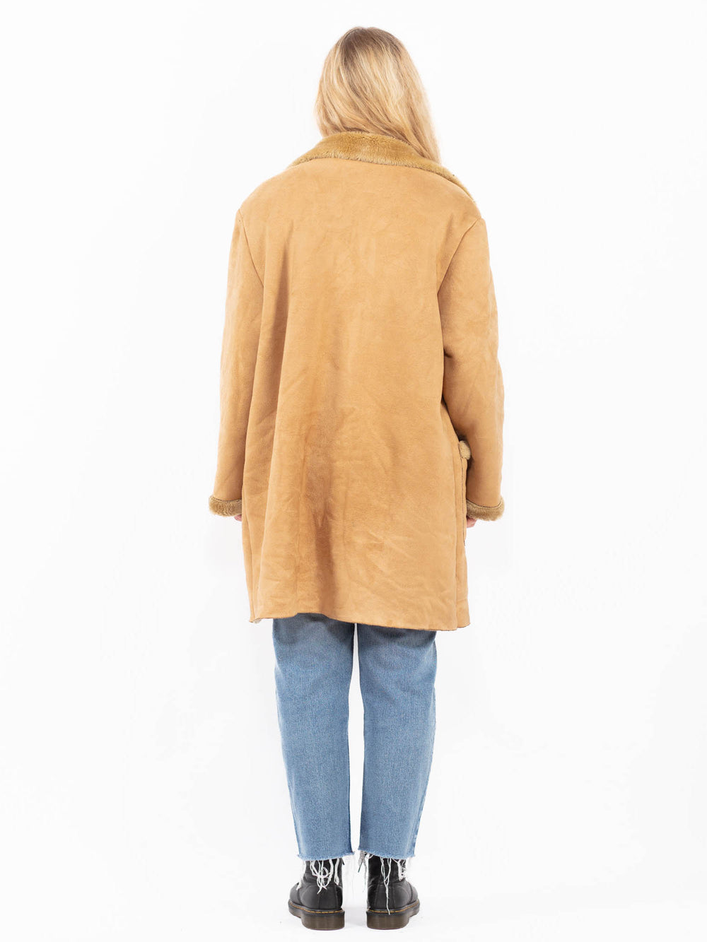 Vintage 90's Women Faux Sheepskin Coat in BeigeA0538