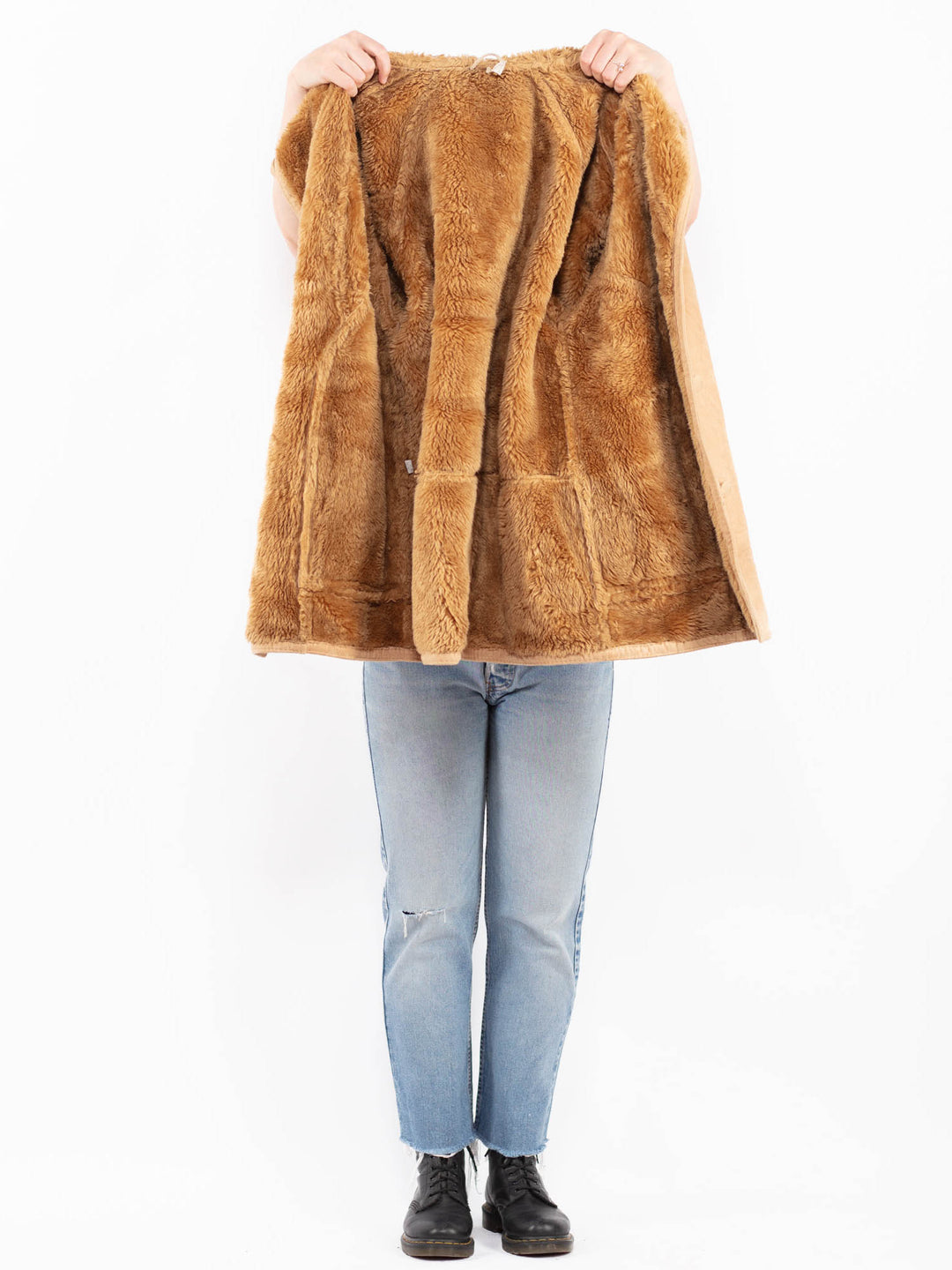 Vintage 90's Women Faux Sheepskin Coat in BeigeA0551