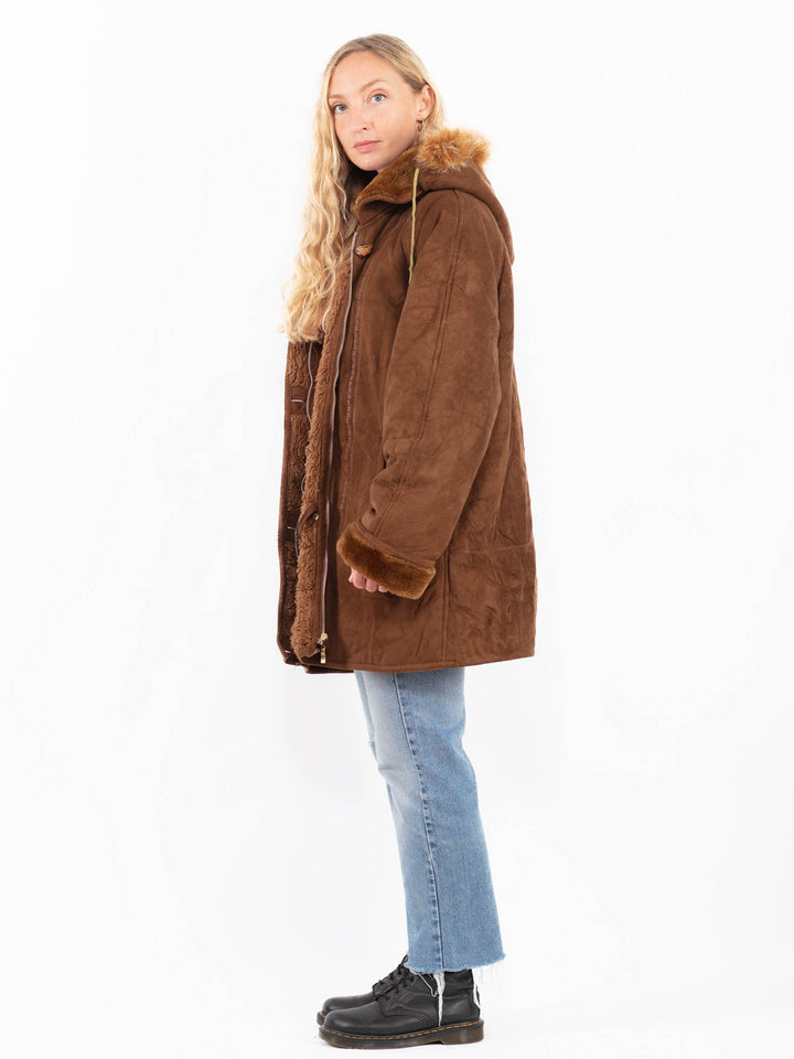 Vintage 90's Women Faux Sheepskin Coat in BrownA0552