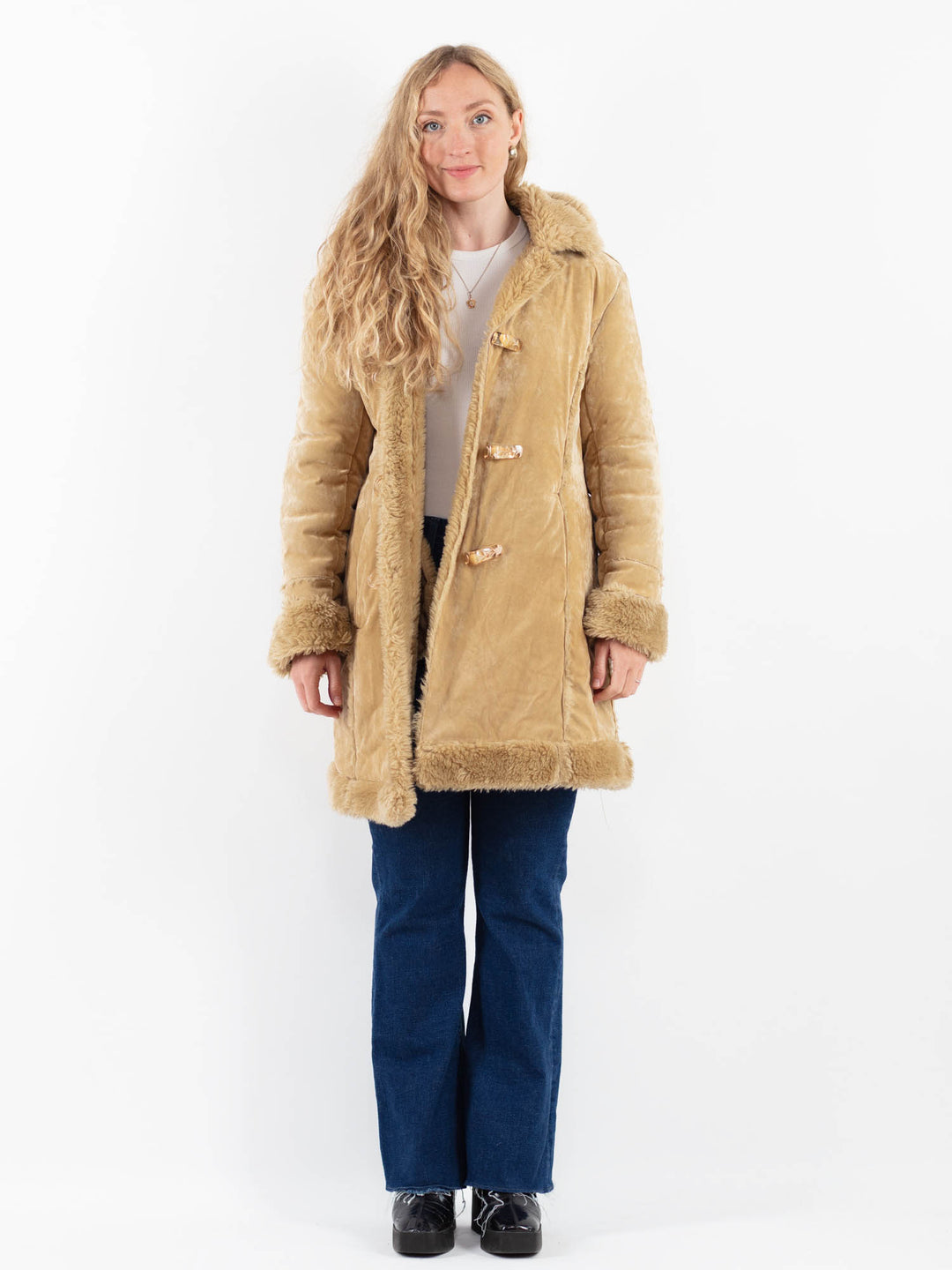 Vintage 90's Women Faux Sheepskin in BeigeV9906