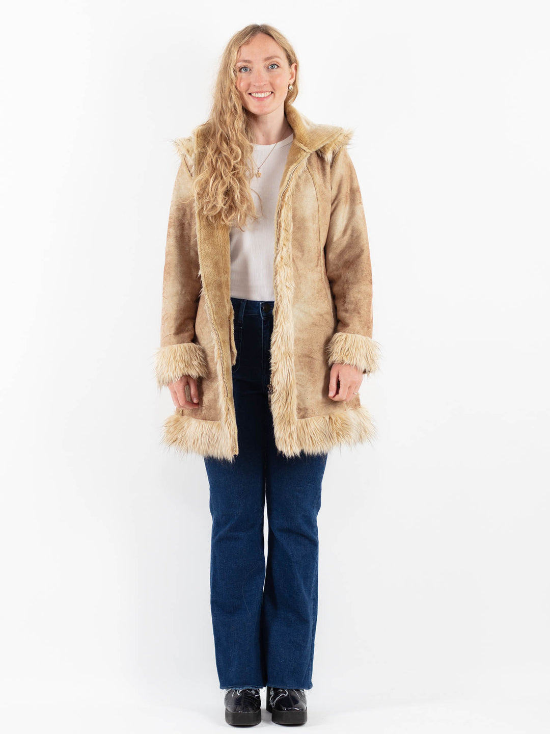 Vintage 90's Women Faux Sheepskin Coat in BeigeV9908