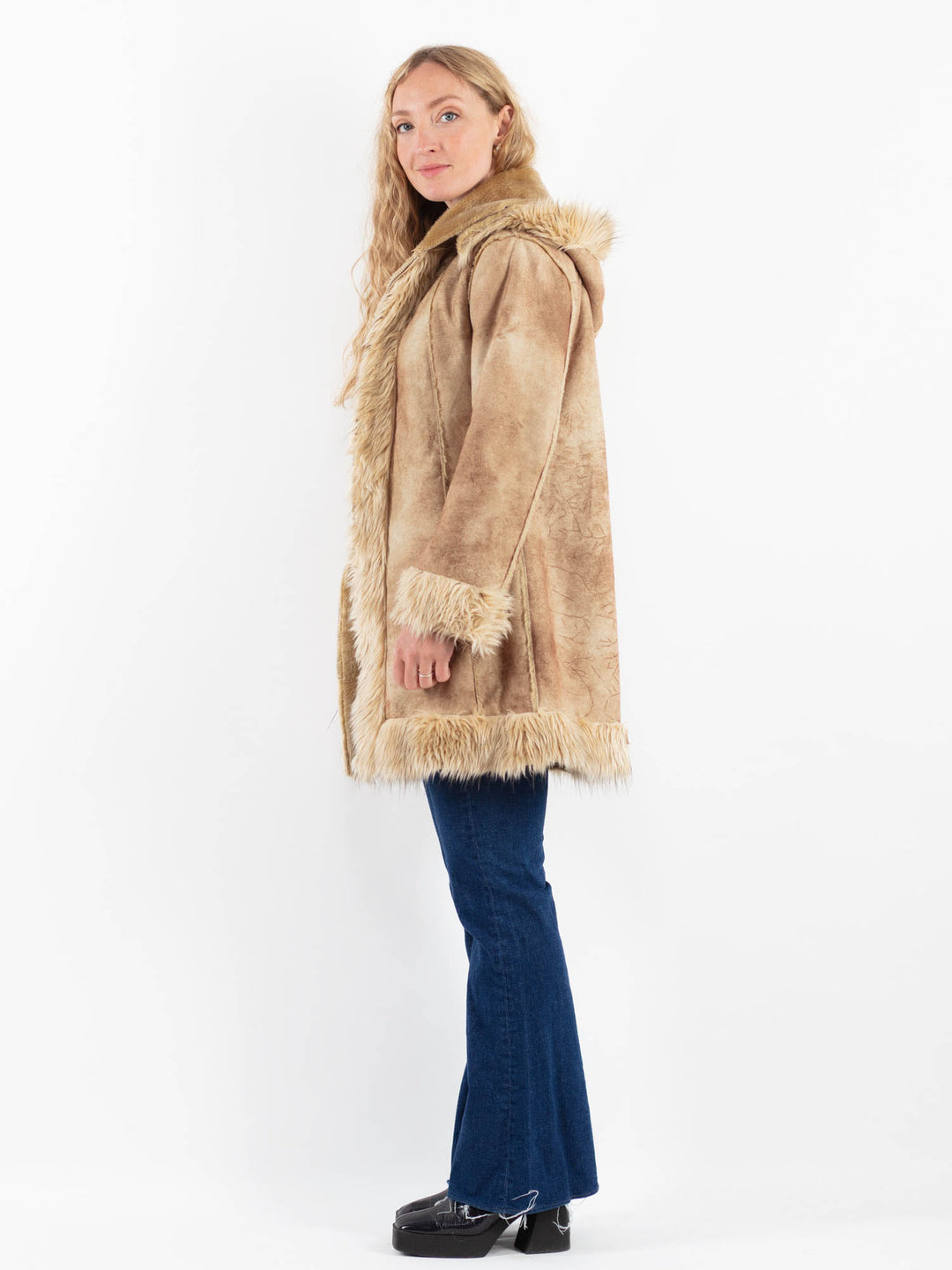 Vintage 90's Women Faux Sheepskin Coat in BeigeV9908