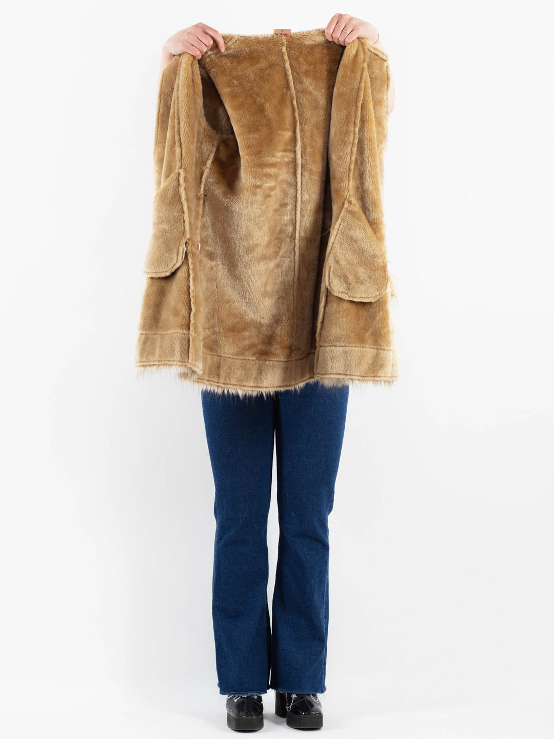 Vintage 90's Women Faux Sheepskin Coat in BeigeV9908