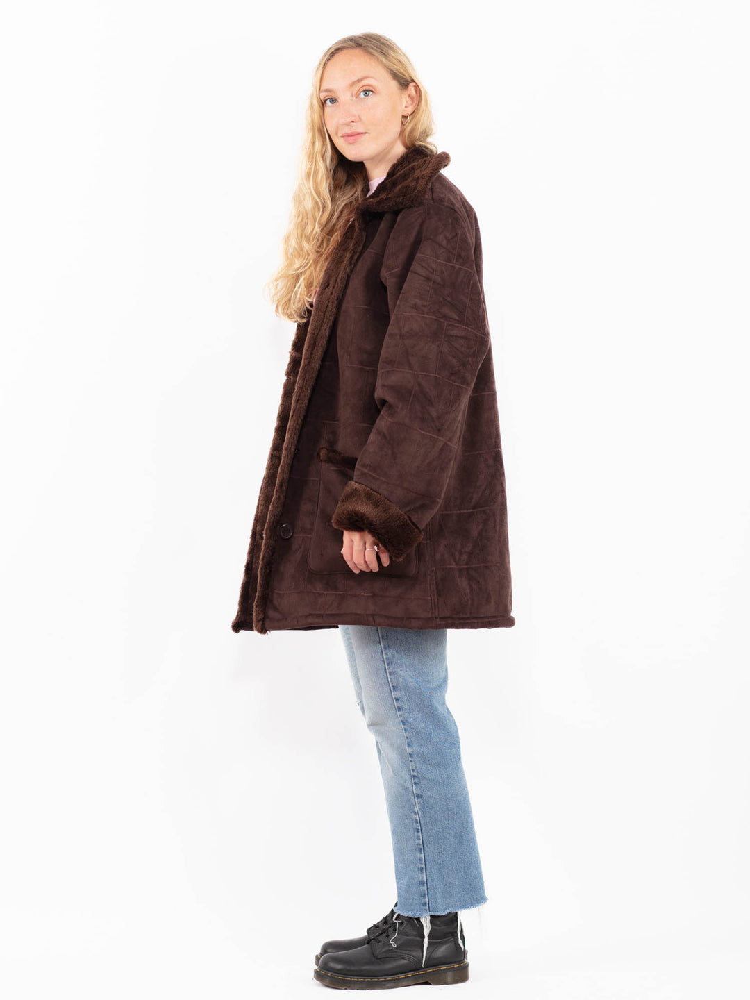 Vintage 90's Women Faux Sheepskin Coat in BrownA0559