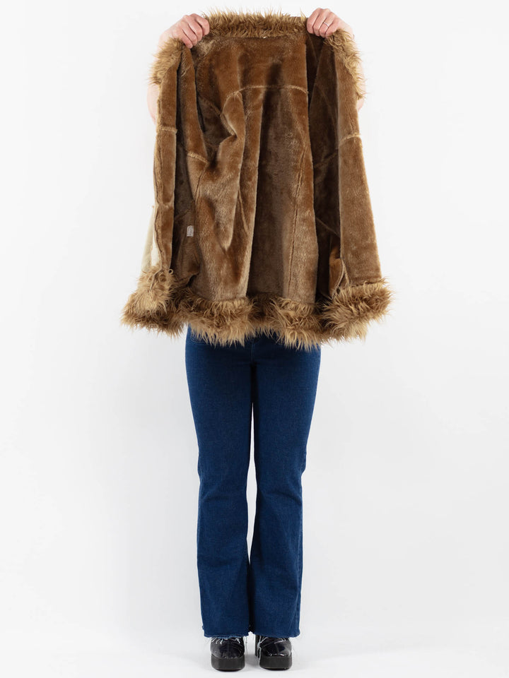 Vintage 90's Women Faux Sheepskin Coat in BeigeV9911