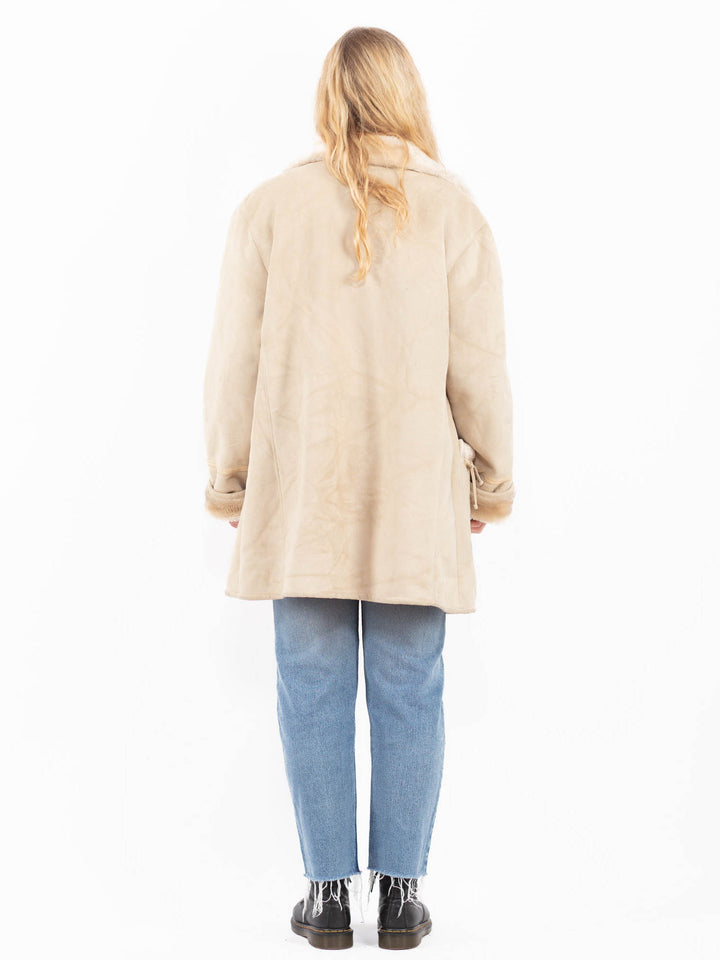 Vintage 90's Women Faux Sheepskin Coat in BeigeA0560