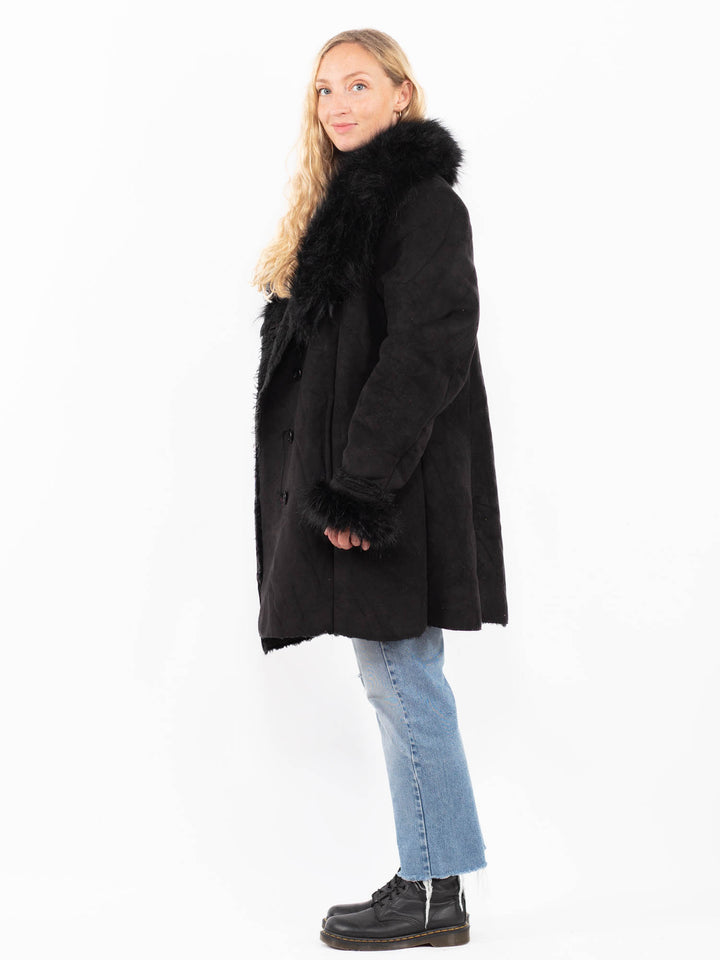 Vintage 90's Women Faux Sheepskin Coat in BlackA0583
