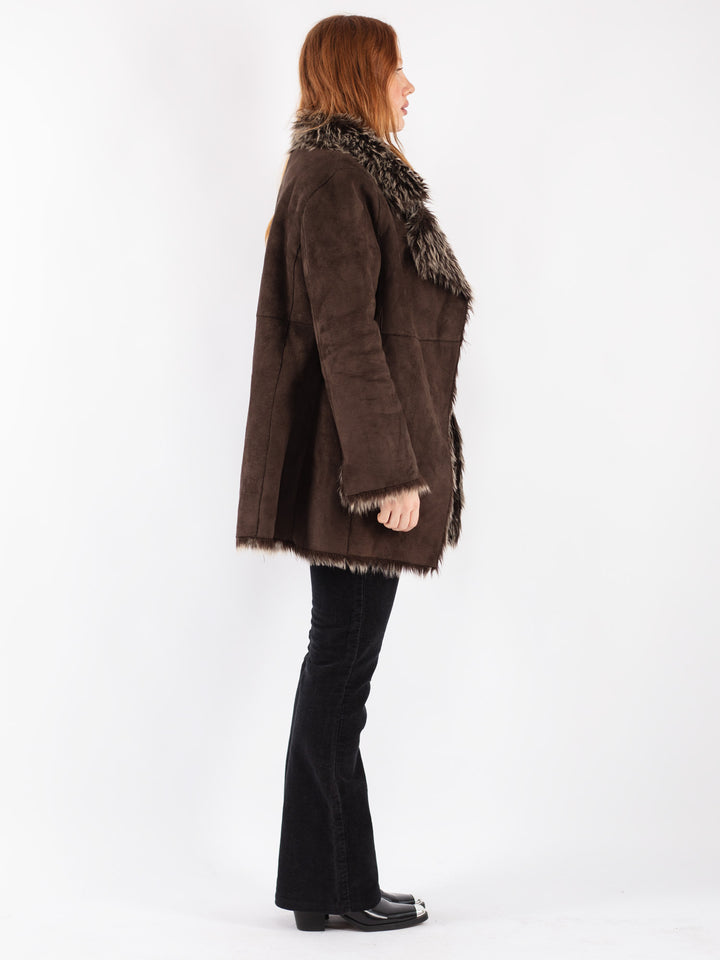 Vintage 90's Women Faux Sheepskin Coat in Brown