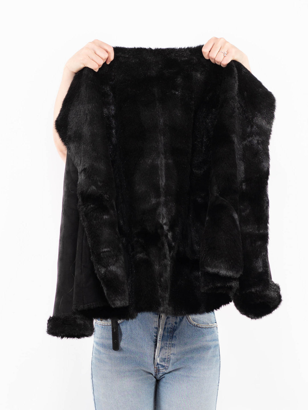 Vintage 90's Women Faux Sheepskin Jacket in BlackA0570